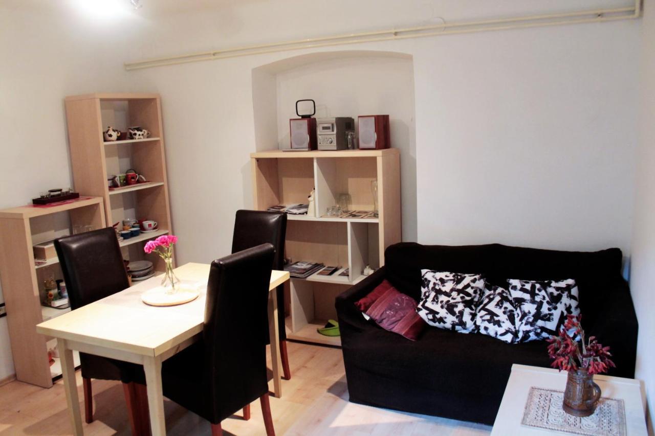 Nattache Studio Apartment Basment 자그레브 외부 사진