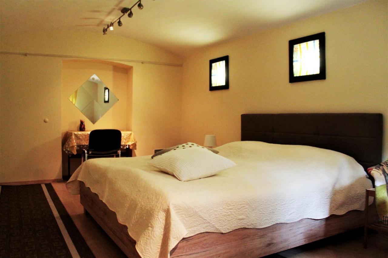 Nattache Studio Apartment Basment 자그레브 외부 사진